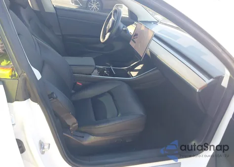 2020 Tesla Model 3 Standard Range Plus Rear-Wheel Drive/Standard Range Rear-Wheel Drive из США, поврежденный, VIN 5YJ3E1EA9LF645371